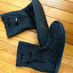 Old Navy Ugg-inspired Knit boots size 8